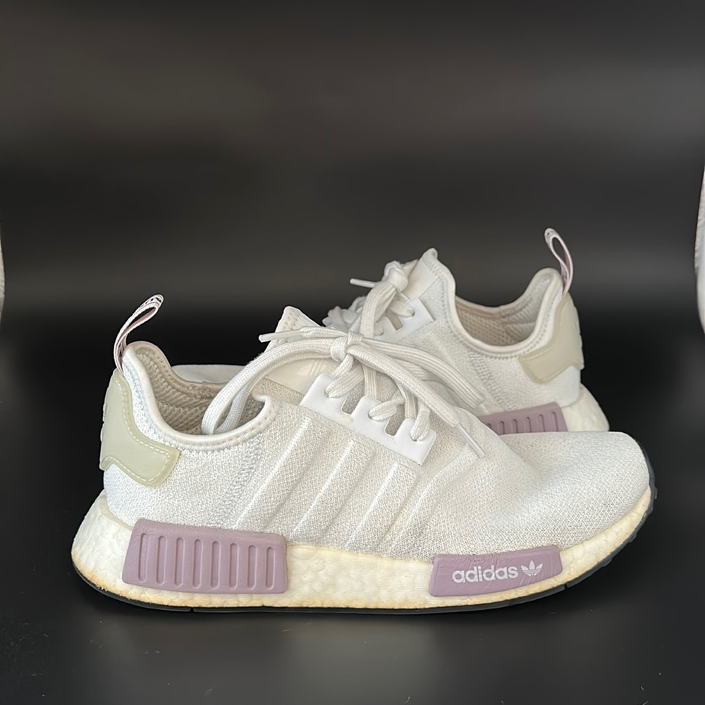 White Adidas Women’s Tennis Shoes
